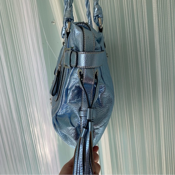 Guess Metallic Blue Tote Bag Size Large - Picture 6 of 17